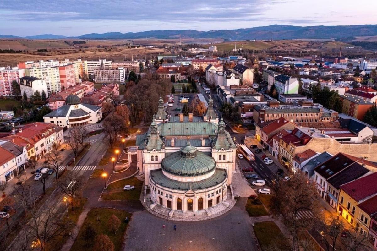 Apartmán Ala Spišská Nová Ves Esterno foto